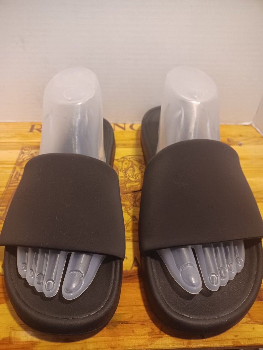 LuLuLemon Black Slides Size 9
